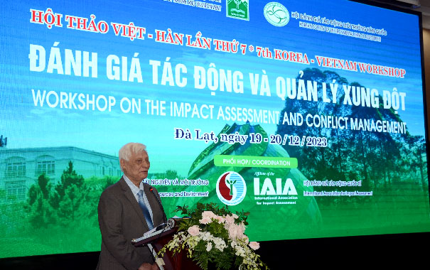 Hội[-]thảo[-]ĐTM[-]Việt[-]Nam[-]–[-]Hàn[-]Quốc[-]lần[-]thứ[-]7[-]với[-]chủ[-]đề[-]“Đánh[-]giá[-]tác[-]động[-]và[-]Quản[-]lý[-]xung[-]đột”.
